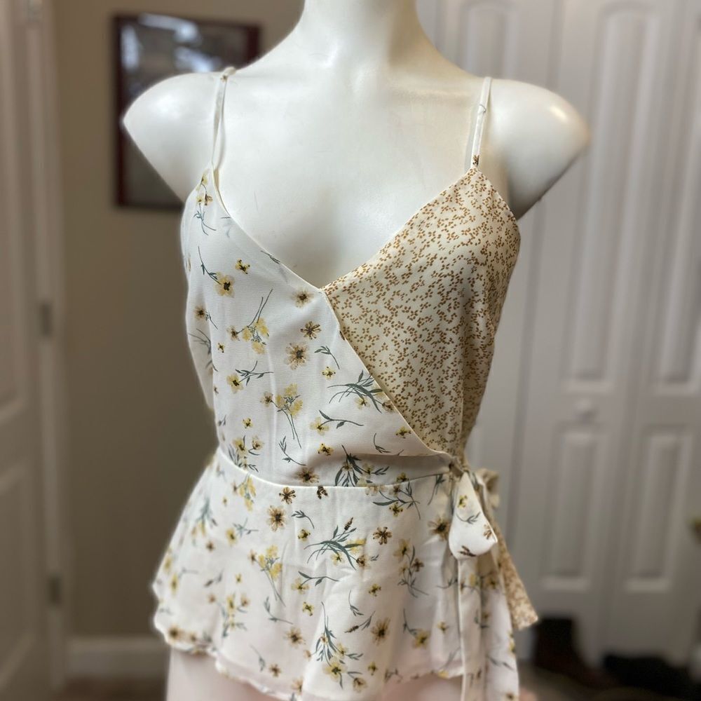 Blouse   - Picture 7 of 7